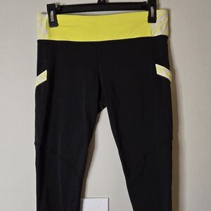 Lululemon Run Mod Moves Crop Leggings